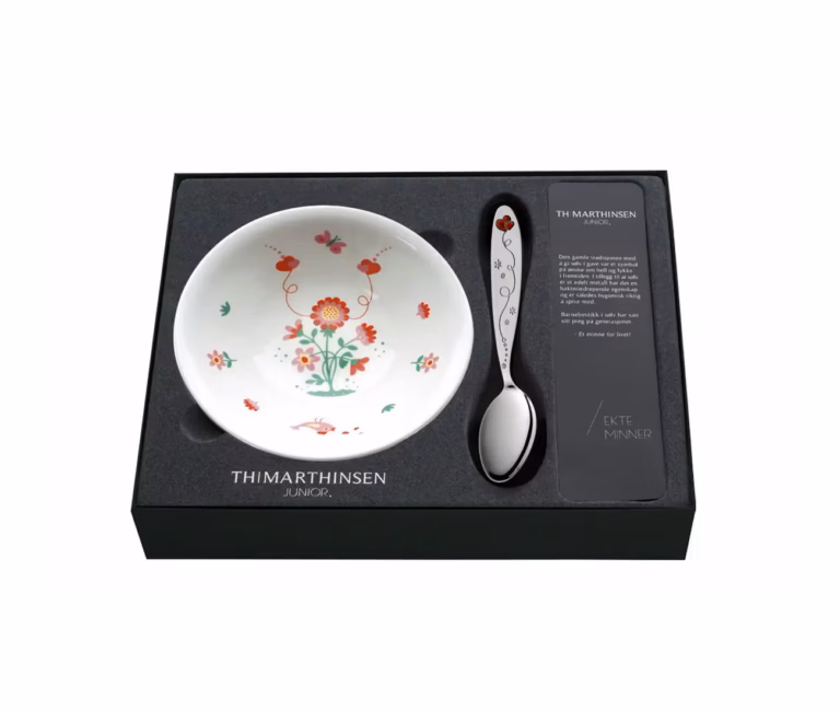 presentset från Th. Marthinsen med barnskål och dopsked. Perfekt som doppresent.